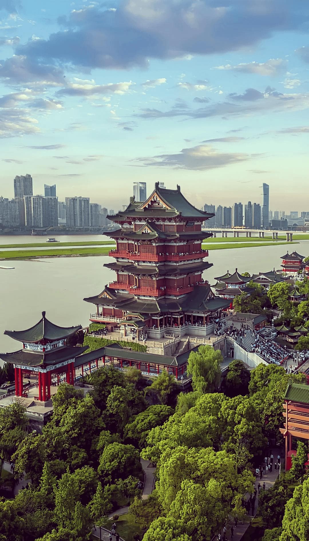 岳阳必去十大景区和五大美食，感受“湘北门户”文化魅力