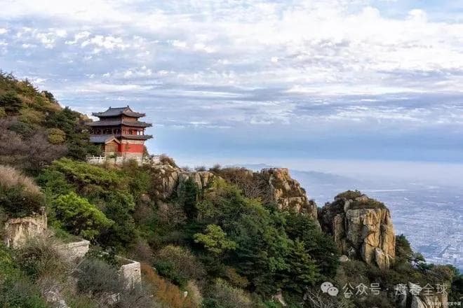 山东十大必去景点：从泰山到青州古城，领略齐鲁大地的自然人文之美