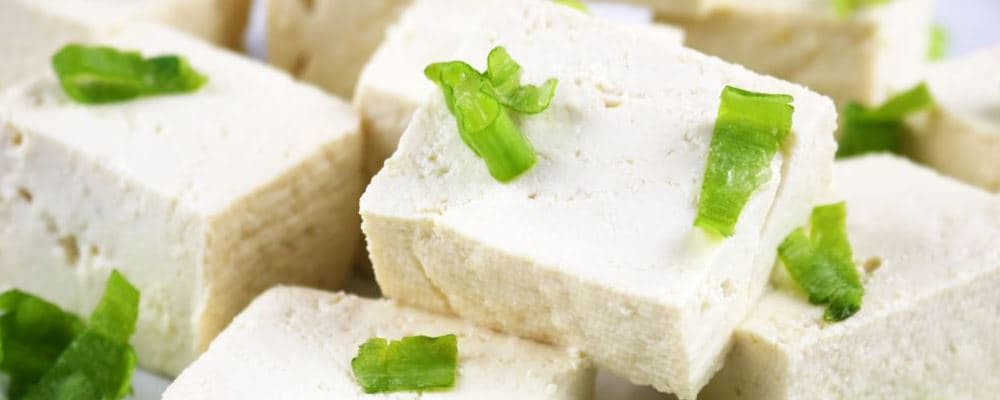 晚上生吃豆腐会胖吗？豆腐的营养价值全解析