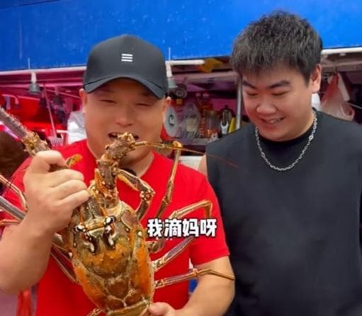 韭菜扎花、东星斑做面！堪称“卷王”的汕头菜市场，何以成为“流量密码”？