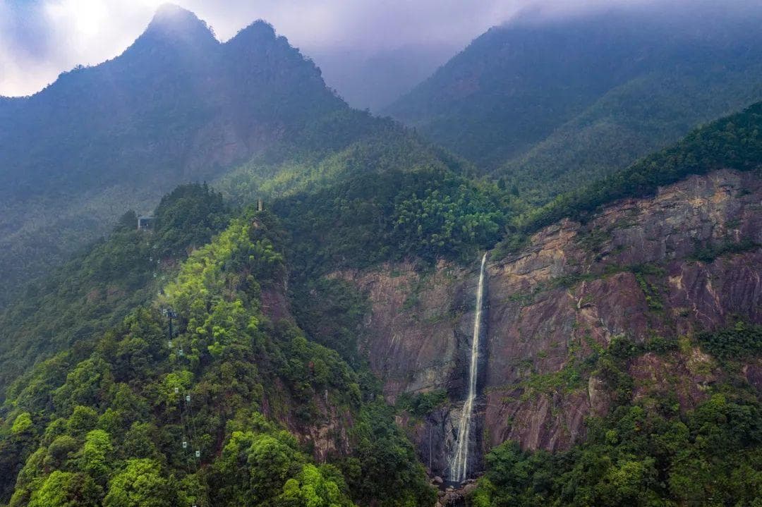 庐山3月免票月怎么玩？超详细旅游线路攻略收好
