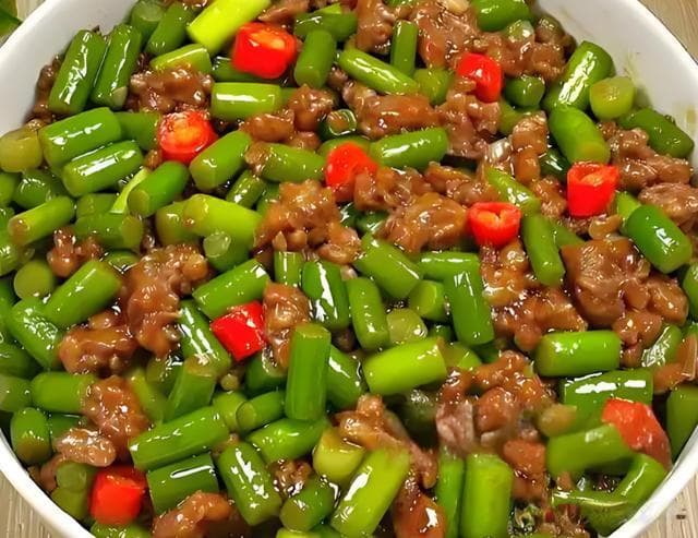 晚饭吃什么菜最下饭？这些让您回味无穷！超赞美食清单，推荐收藏
