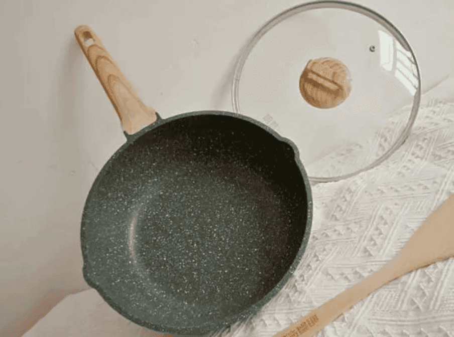 麦饭石锅和陶瓷锅哪个更好？麦饭石锅与陶瓷锅的对比