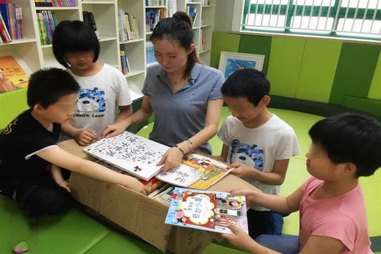 31年坚守特教一线，张瑾用爱培育60余名孤残儿童
