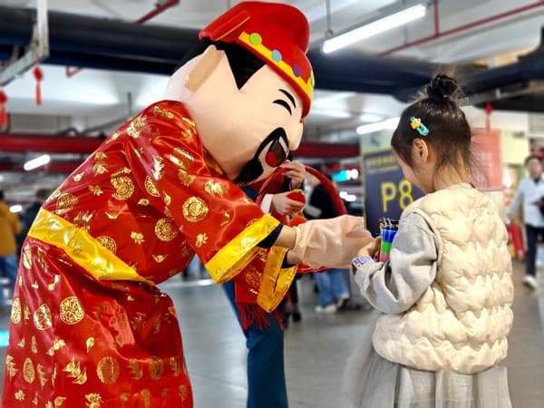 2025春运｜广州白云机场：打造“不一样”的年味春运