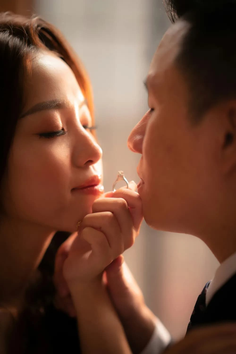 现代男性如何坚守一生一世一双人？