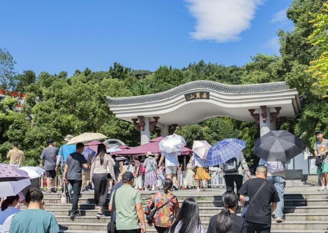 暑期游湖南，坐公交去景点最全攻略！