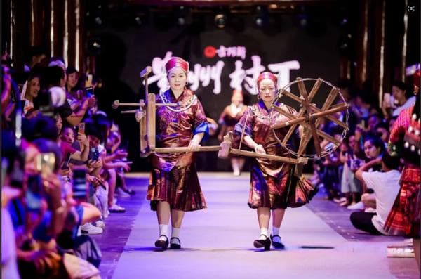 贵州“村T”：民族的特色，很古朴也很时尚
