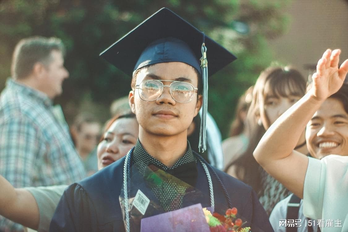 毕业生面对就业挑战，必看心态调整方法，助你轻松迎接未来