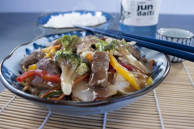 山药的多种烹饪方法：从蒸制到发糕，美味又简单