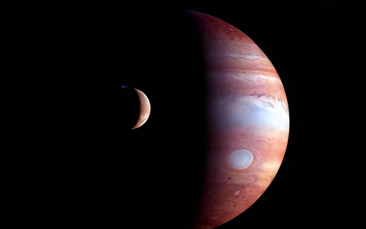 太阳离我们那么远，科学家是怎么给太阳称重的？这下搞明白了