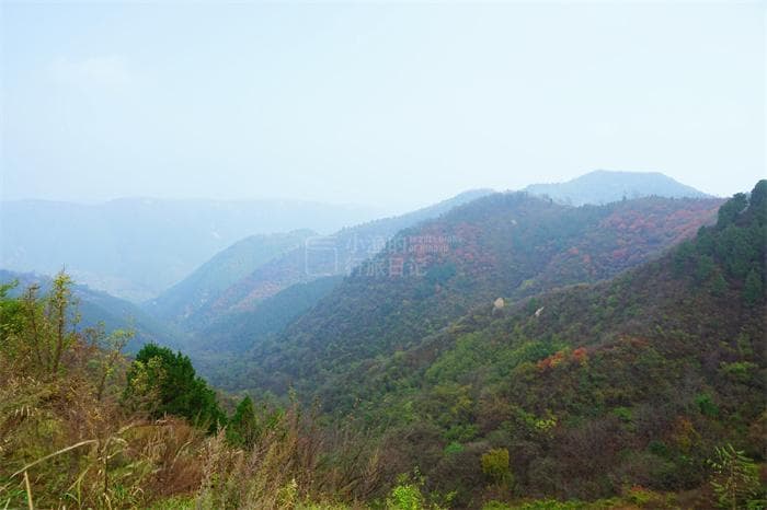 “西安最美盘山路”灞临路：42公里览尽秦岭秋色