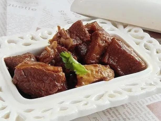 炖牛肉选材全攻略：不同部位牛肉的特点与烹饪技巧
