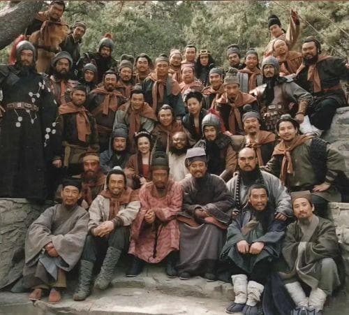 央视版《水浒传》“征方腊”改编引发热议：艺术加工还是原著精神？