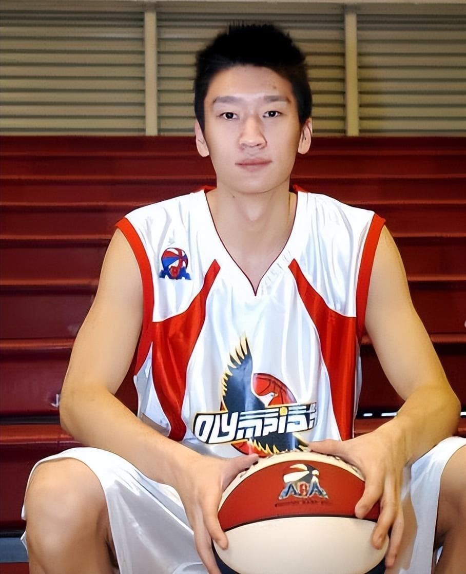 效力过NBA的6位中国球员薪水是多少？周琦133万，姚明易建联呢？