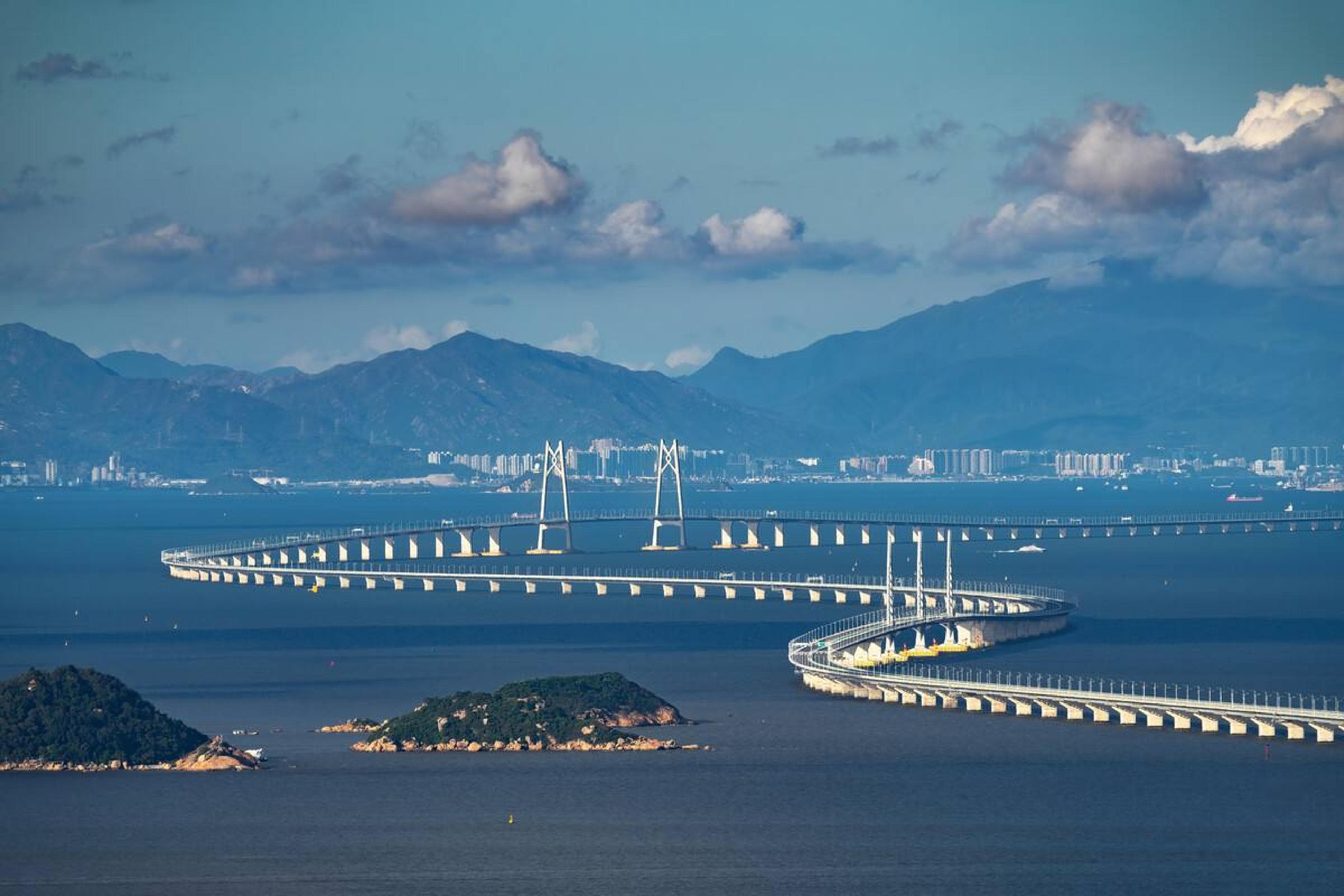 黏滞阻尼器：建筑减震领域的“定海神针”