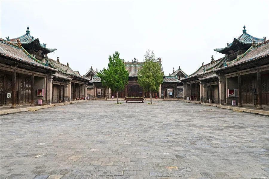 屋檐上的文脉：太谷净信寺的建筑与艺术之美