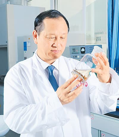 回报桑梓 促进交流