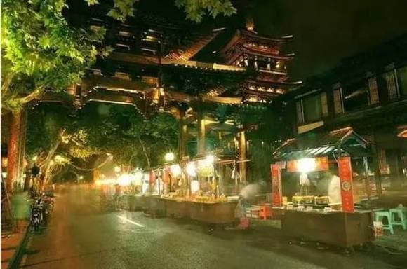 杭州10大地道美食街全攻略：从夜市到步行街，尽享地道美食