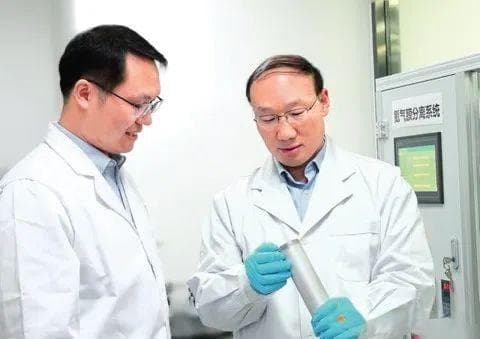 突破核心技术 加速氦气国产化