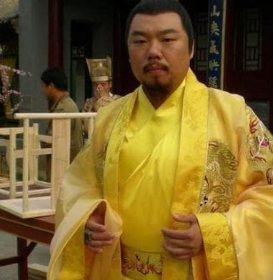 明熹宗朱由校的木艺情缘：皇家木匠的传世之作
