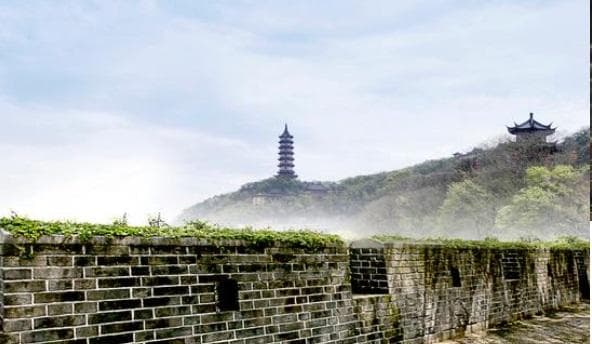 宁波招宝山：地理、历史与文化的深度交融