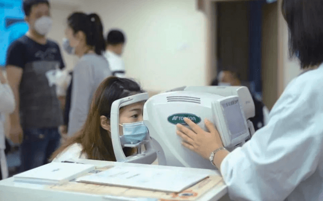 高考后摘镜，迎接全新视界——屈光手术全攻略