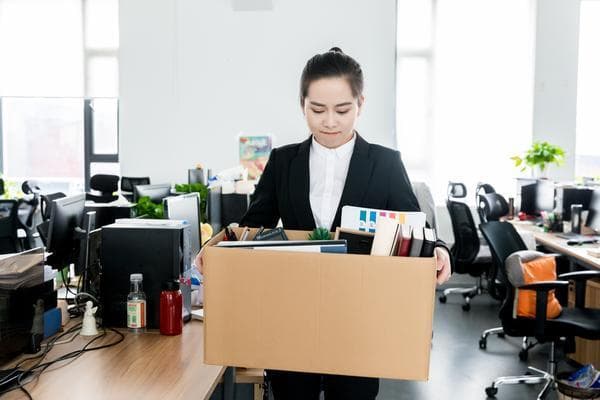 揭秘职场陷阱：恶意变相调岗现象频发，如何避免成为受害者？
