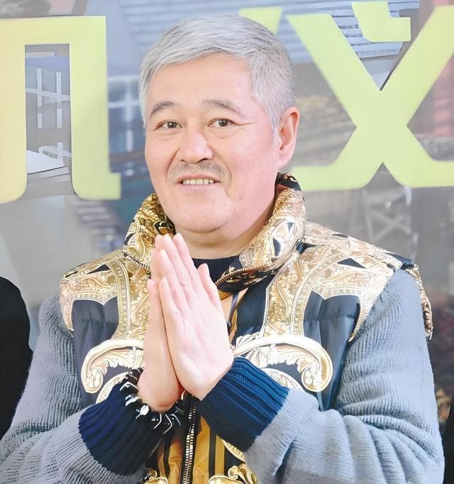 赵本山澳门喜剧节亮相，2025年将推全球巡演