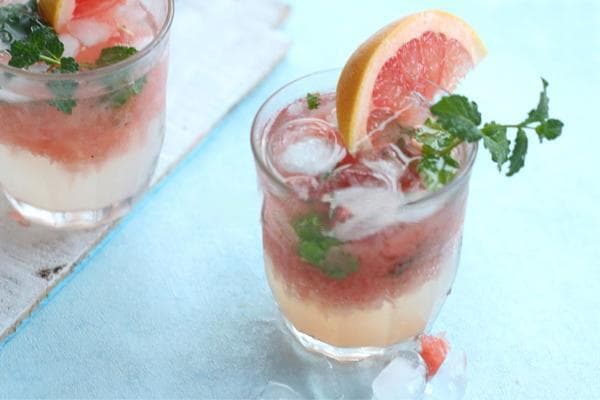 自制Mojito鸡尾酒：清新爽口的夏日饮品