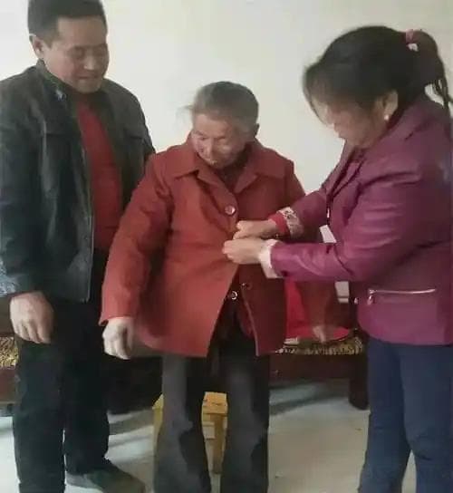 换季在即，行动不便人群应该如何更换衣物