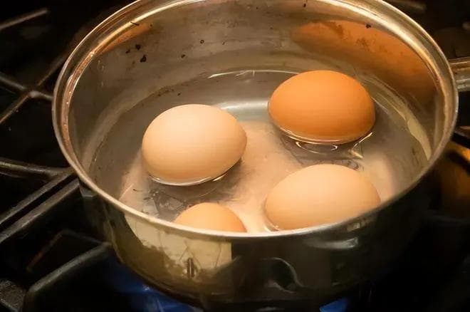 每天一个水煮蛋，是营养佳品还是“心血管杀手”？听听医生怎么说