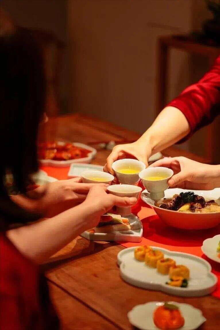 年夜饭团圆宴，记得这“5样”不能缺，寓意：添福添寿，添财运