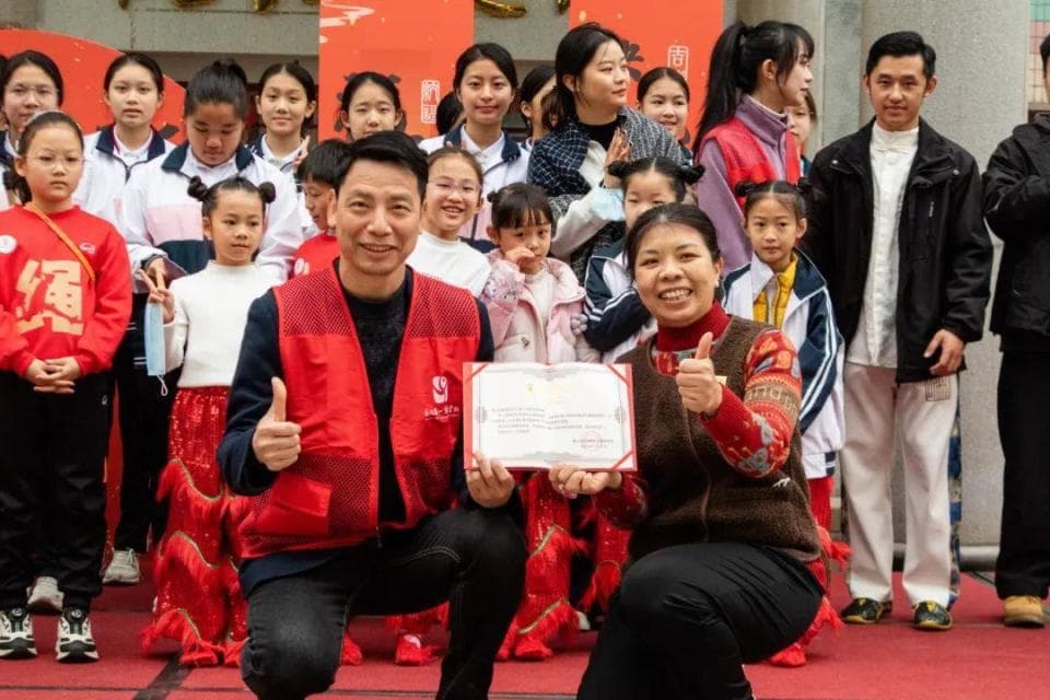 争做追“锋”少年！乐从中小学举办多样活动传承雷锋精神