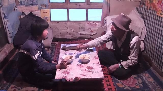 回顾《变形计》中丫头：为了爷爷婉拒城市爸爸领养，19岁死于肺癌