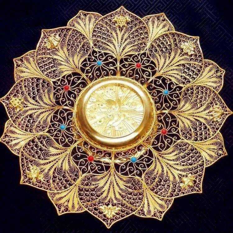 中国传统手工技艺（花丝镶嵌）