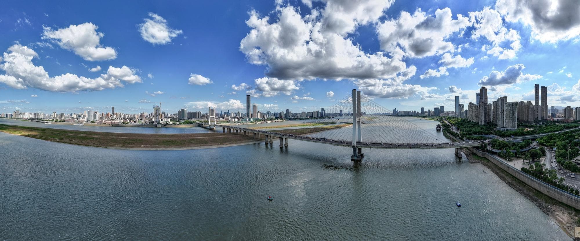 南昌江河：一城清水入画来