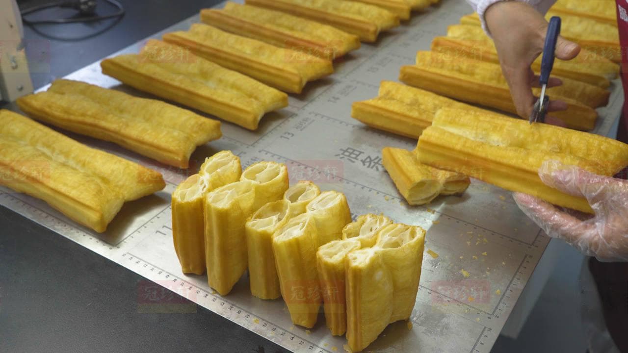 从生胚到油条：教你如何炸出蓬松酥脆的完美早餐！