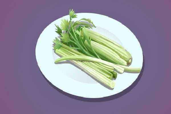 芹菜汁生喝还是熟喝？详解芹菜汁的健康喝法与功效