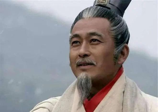 为何唯独商鞅变法能将贵族集团压下去？那得看他背后的支持者是谁