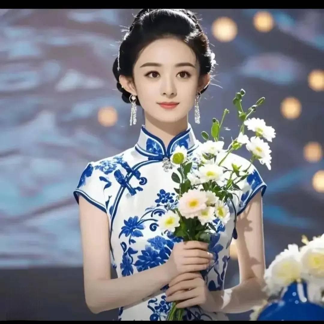 赵丽颖两种风格造型引热议：青花瓷旗袍VS仙气晚礼服