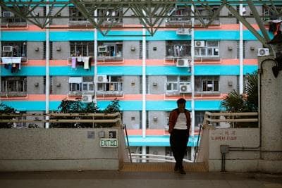 香港高才通计划：你必须了解的申请流程、优势与潜在挑战，以及成功案例分析