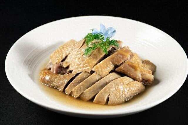江苏十大经典美食：从盐水鸭到烫干丝
