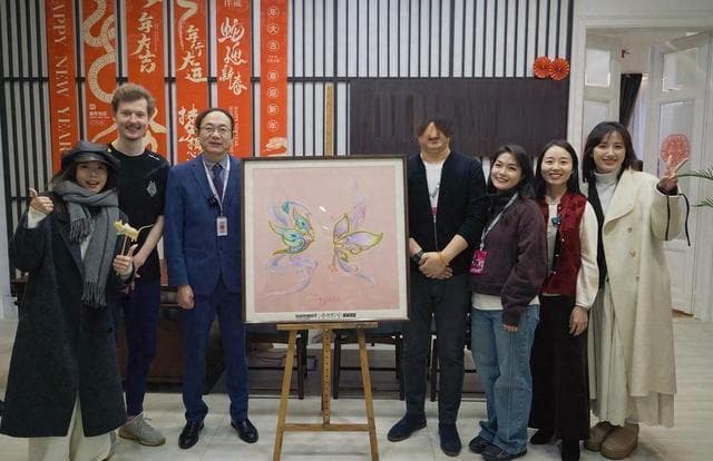 在布达佩斯见证非遗技艺跨国对话，数字IP促中匈青年文化交流