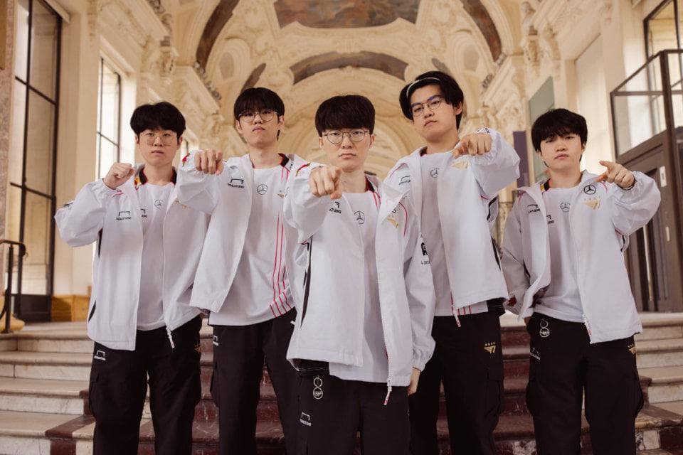 LOL全球总决赛：T1 3-2力克BLG，Faker加冕五冠王