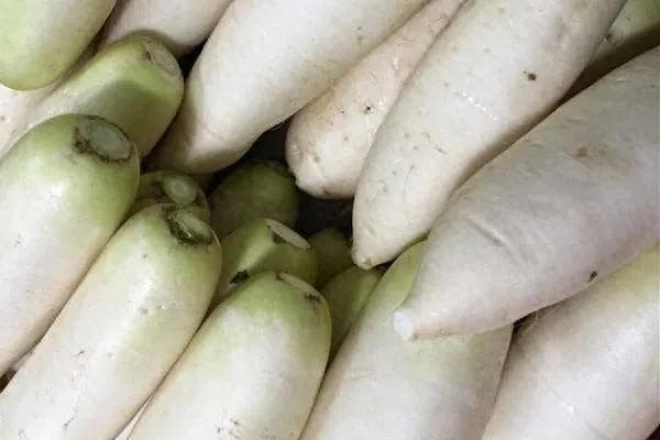 胃不好能吃萝卜吗？要想恢复健康胃，4种“菜”少碰为好