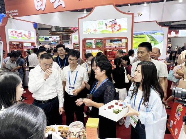 百余款从化特色农产品及加工品亮相第32届广州博览会
