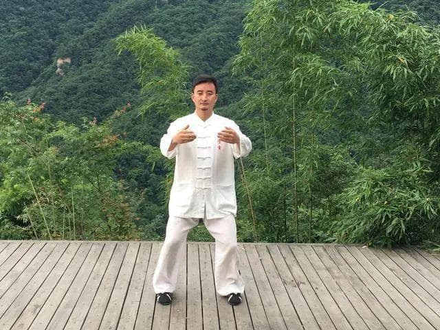 站桩初学者必看：学习站桩的要领