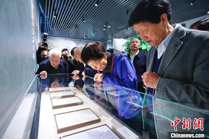 千年城湖何以共生共荣？七位守护者讲述“西湖之美”