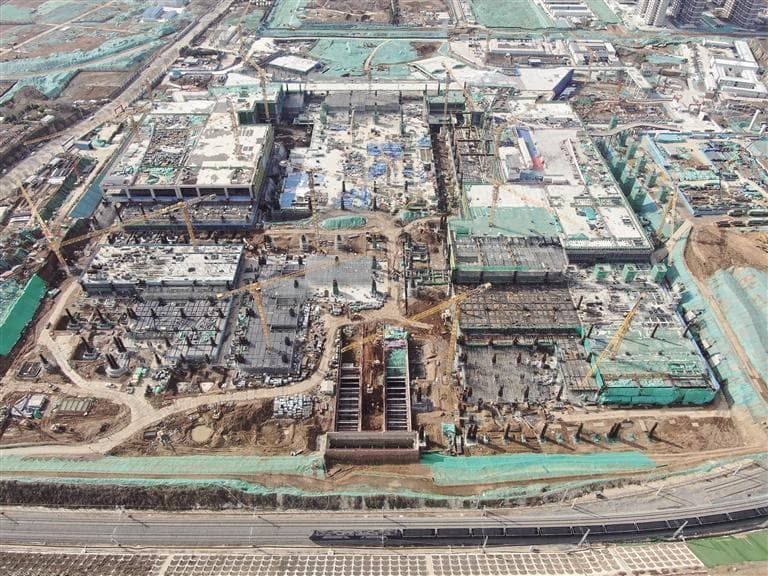 抖擞精神“上场” 铆足干劲奋进——陕西省新年开工首日一线见闻
